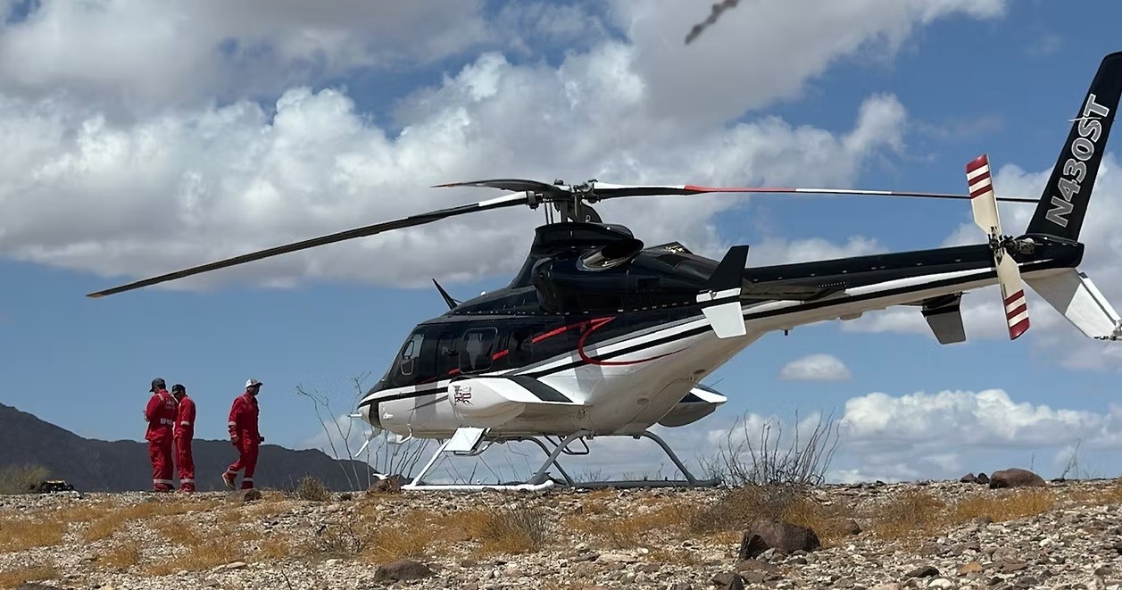 Modelo de helicóptero que desapareceu com cantor Rick e coach de famosos é de 2001 e tem capacidade para sete passageiros