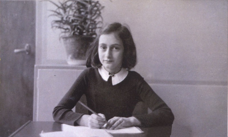 Museu do Holocausto e Federação Israelita se pronunciam após jovem chamar Diário de Anne Frank de 'vitimista'