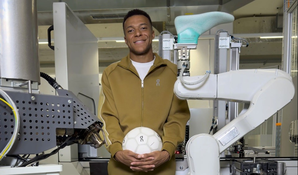 On ameaça primazia de Nike e Adidas no futebol e contrata Mbappé