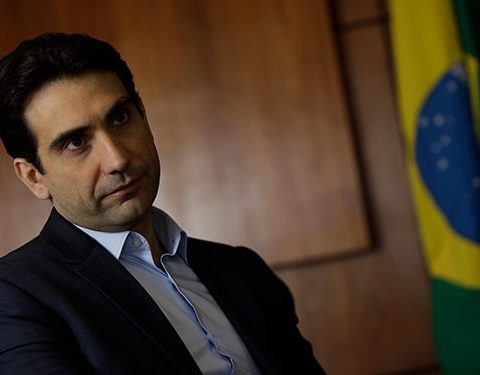 PF intima Galípolo e Campos Neto para depor como testemunhas no caso Master