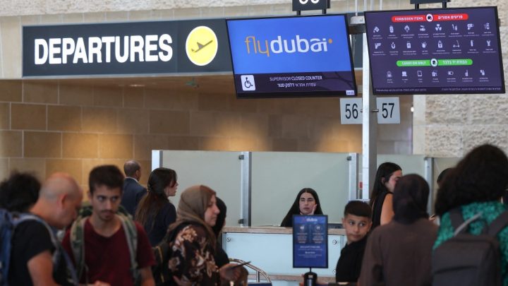 Passageira diz que copiloto queria derrubar avião da Flydubai após tentar matar comandante: 'Estávamos prestes a cair'