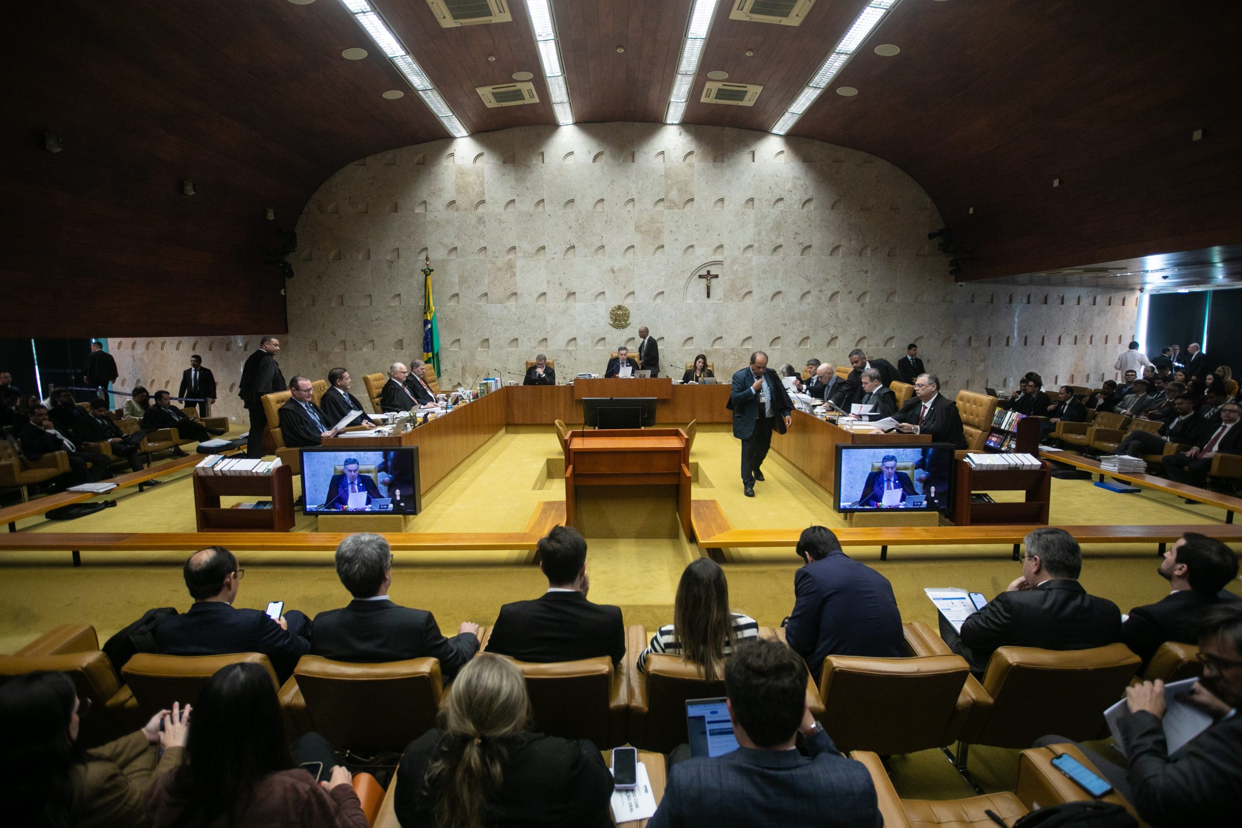 Pesquisa Quaest: desconfiança no STF cresce dez pontos em meio a crise na Corte