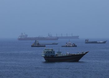 Petróleo beira US$ 100 com ataque à refinaria da Arábia Saudita