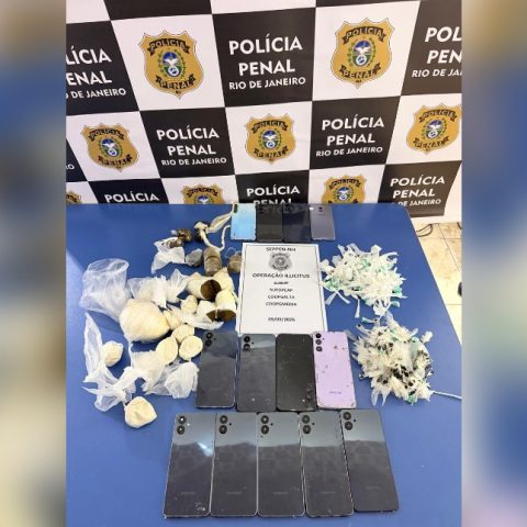Polícia Penal apreende 28 celulares e drogas em presídios do Rio