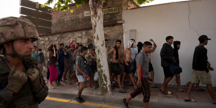 Polícia espanhola critica atuação do Marrocos durante crise migratória em Ceuta