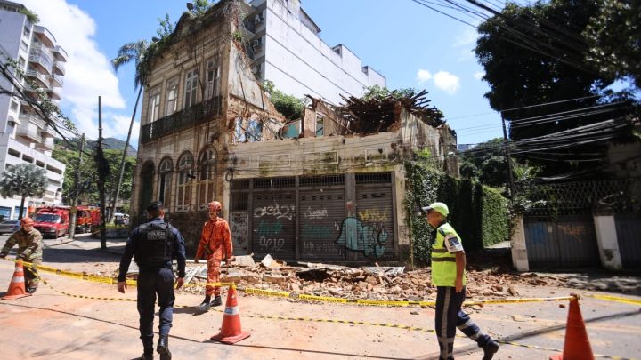 Prefeitura desapropria casarões no Cosme Velho após desabamento deixar mulher e criança feridas