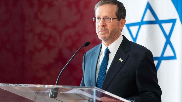Presidente de Israel dá perdão a soldado que matou palestino incapacitado em 2016; caso causou revolta internacional