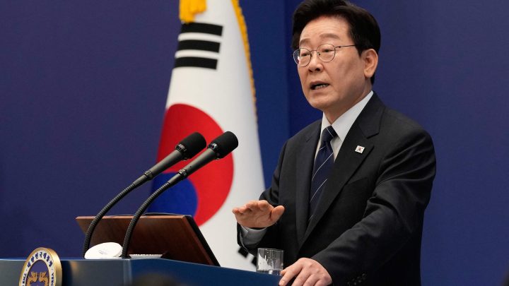 Presidente sul-coreano propõe alívio de sanções contra Coreia do Norte em troca de congelamento de programa nuclear