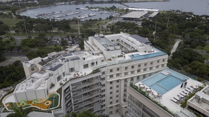 Primeiros moradores fazem ‘check in’ no Glória renovado