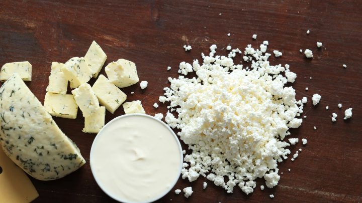 Queijo cottage x iogurte grego: qual tem mais proteína e quais são as diferenças nutricionais?