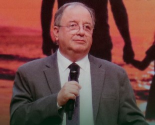 Quem é o pastor da Igreja Presbiteriana que deixou o cargo após acusação de assédio?