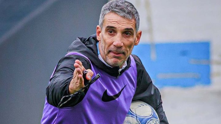 Racing anuncia demissão do técnico Vojvoda, ex-Fortaleza e Santos