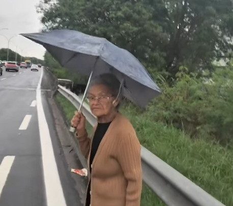 Rede solidária: desorientada, idosa de 89 anos é resgatada na Linha Vermelha e levada para casa graças à intervenção de três motoristas; vídeo
