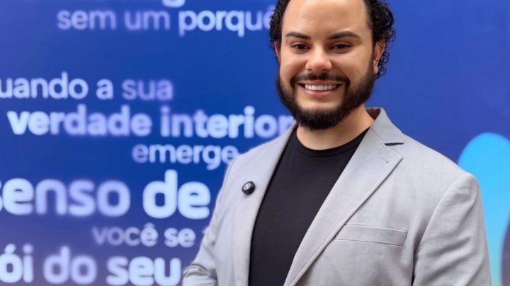 Robô atende, gente fecha: por que metade dos consumidores quer os dois na hora de comprar