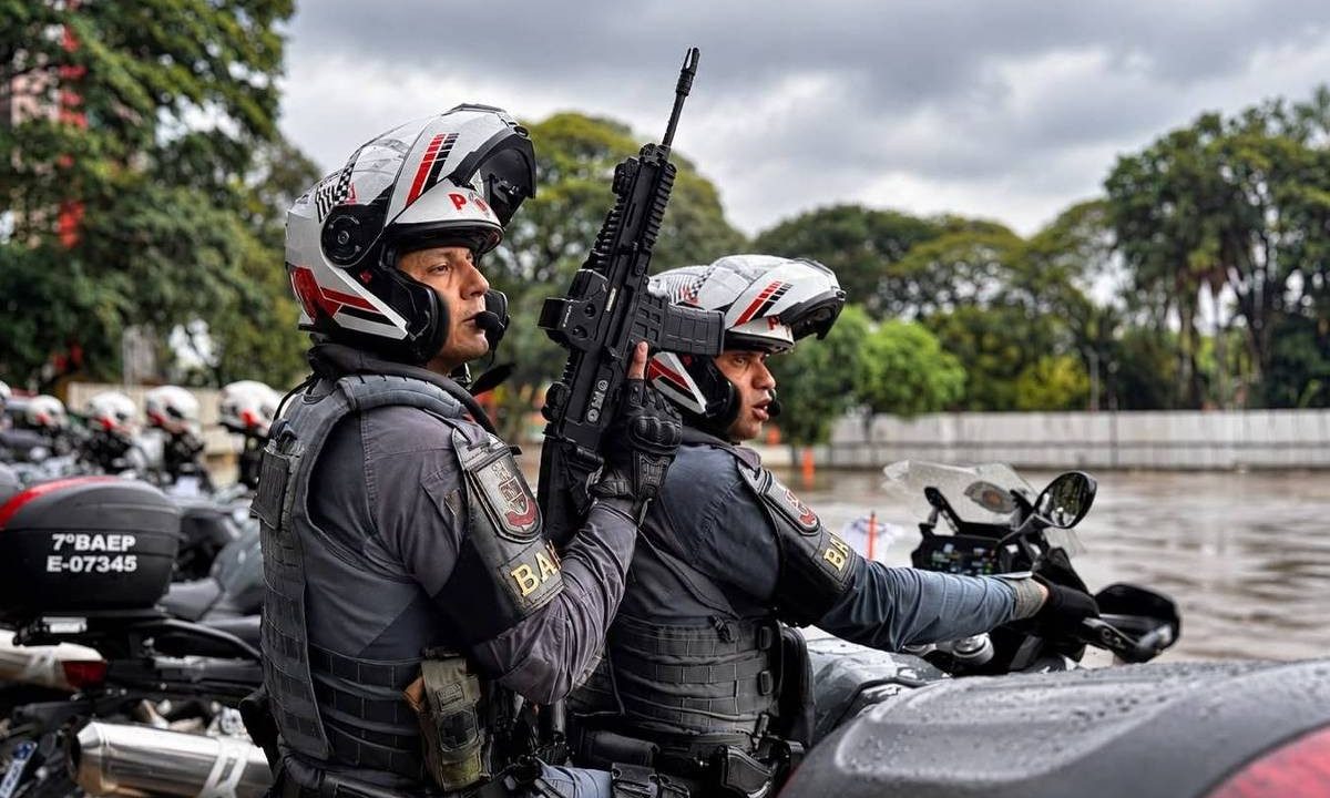 São Paulo terá batalhão de motoqueiros com fuzis para tentar coibir roubos em áreas críticas