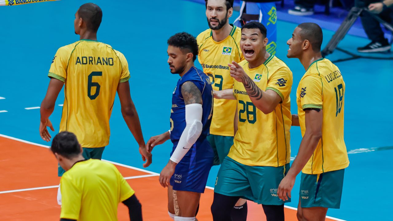 Seleção masculina de vôlei vence a Venezuela e decidirá vaga nas Olimpíadas contra a Argentina