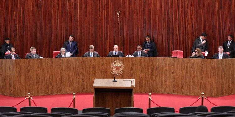 TSE julga caso de vídeo de Bolsonaro feito por IA, e ministros devem manter proibição a deepfakes