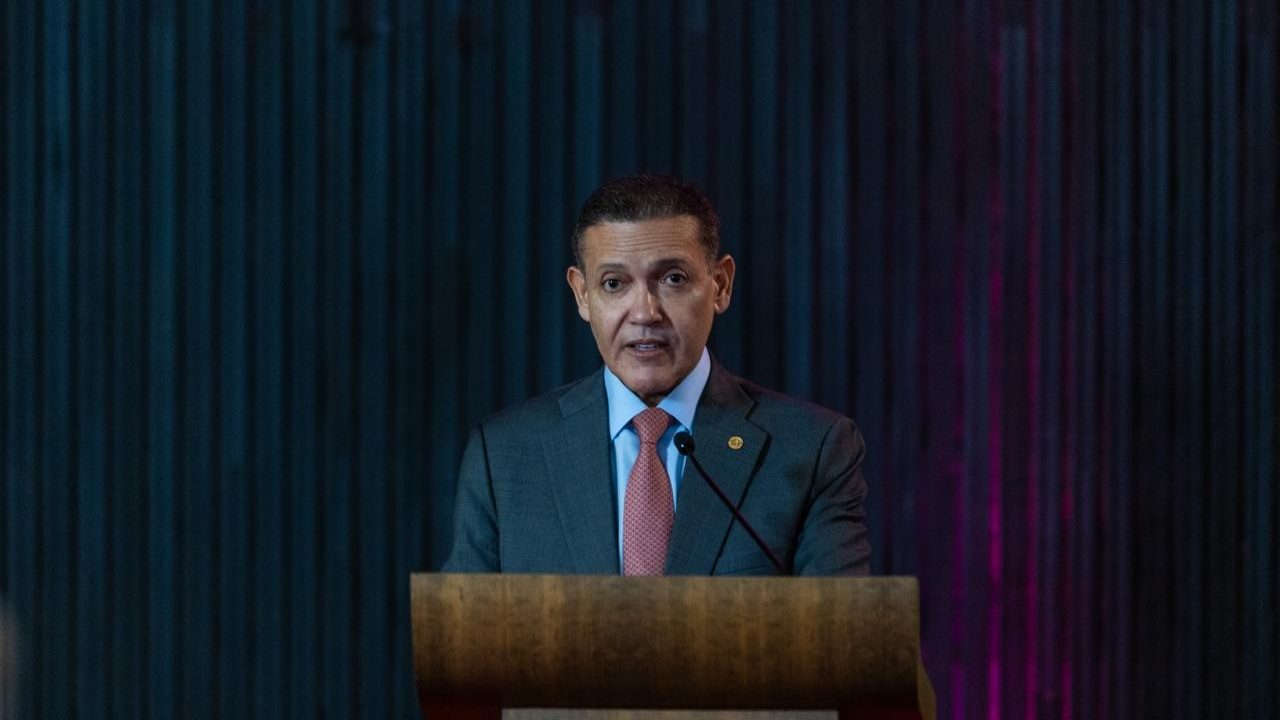 TSE lança ações contra violência política de gênero e alerta para ameaças e deepfakes contra mulheres