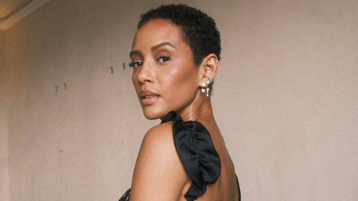 Taís Araujo associa novo corte de cabelo à menopausa e revela reação de Lázaro Ramos e dos filhos: 'Parece crise de identidade'