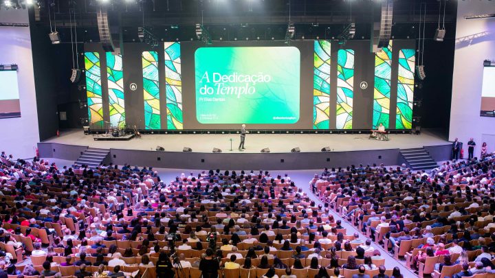 Tecnologia transforma a experiência da fé no Brasil