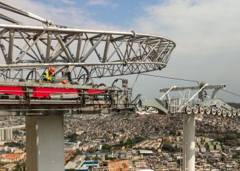 Teleférico do Alemão começa a ter os cabos trocados na próxima semana, após dez anos parado