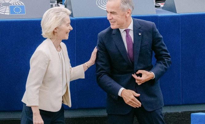 Trump ameaça UE com novas tarifas por causa do possível acordo com Canadá