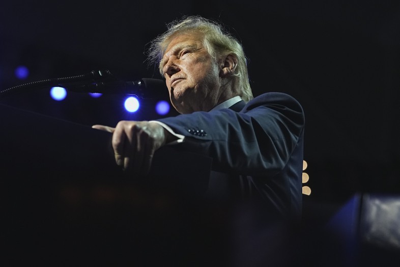 Trump cria enquete para mudar termo inteligência artificial: 'IA é impreciso e pouco elegante'