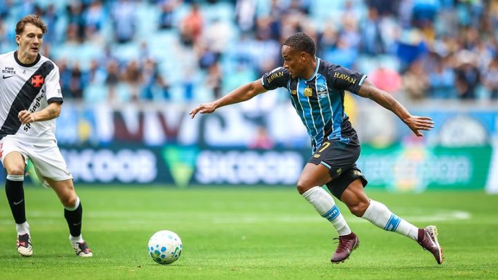 Vasco tem início ruim, mas vira sobre o Grêmio após mudanças e evita afundar no Z4