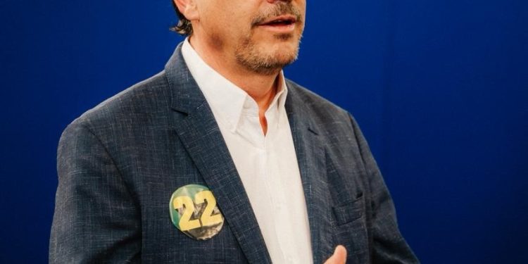 ‘Nenhum dos dois é 22’: em terceiro, candidato do PL ao governo de Goiás enfrenta traições dentro da própria sigla