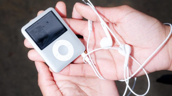 25 anos do iPod, o dispositivo que salvou a Apple e mudou para sempre a forma como ouvimos música