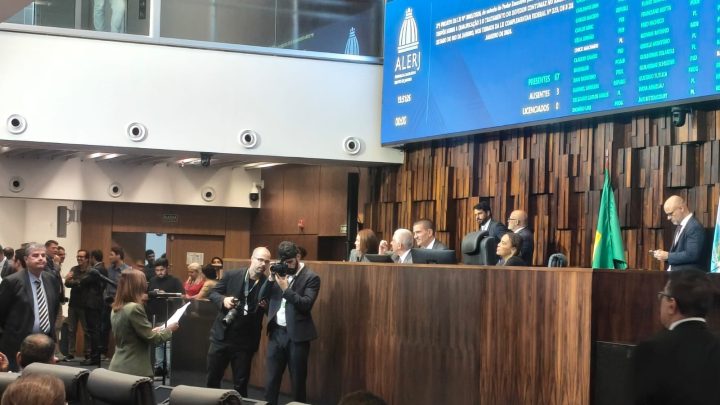 Alerj aprova pacote fiscal de Ricardo Couto com renegociação de dívidas e regras para devedores contumazes