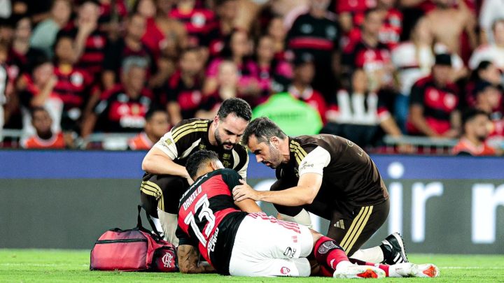 Após cirurgia, Flamengo vê volta de Danilo ainda este ano como improvável; jogador ficou desorientado no vestiário