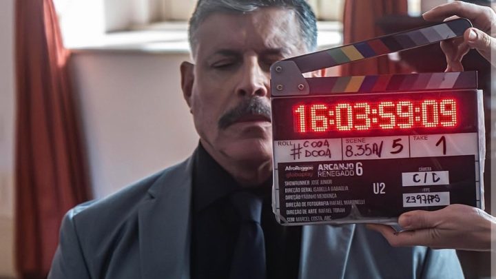 Após longo afastamento da carreira de ator, Alexandre Frota se emociona no primeiro dia de gravações da nova temporada de 'Arcanjo renegado': 'Há 25 anos eu não faço um trabalho assim'