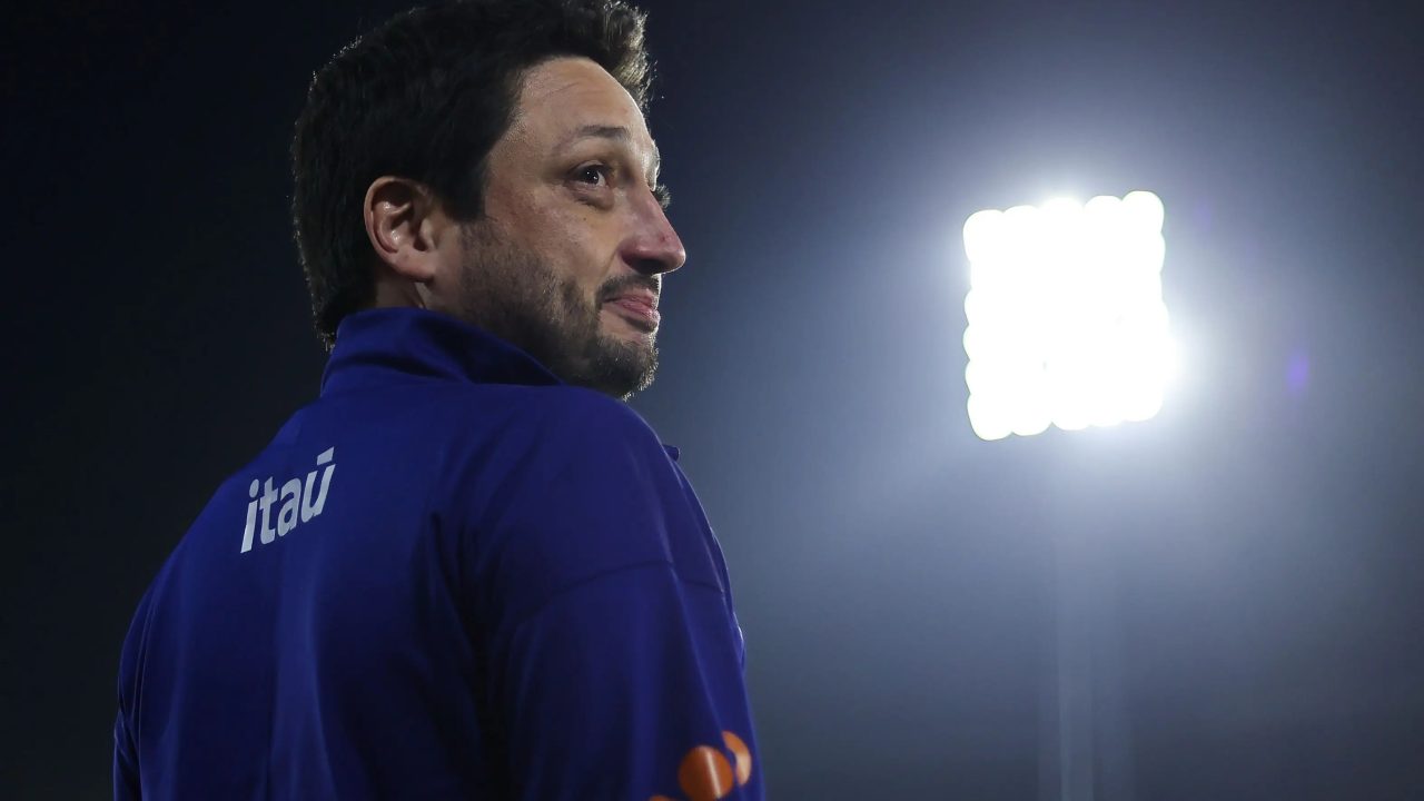 Arthur Elias afunila testes na seleção brasileira feminina, que recebe a Argentina no Beira-Rio