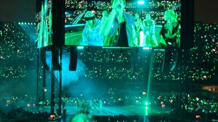 BTS lota MorumBIS com pop, R&B e fãs fervorosas, sete anos após última passagem pelo Brasil