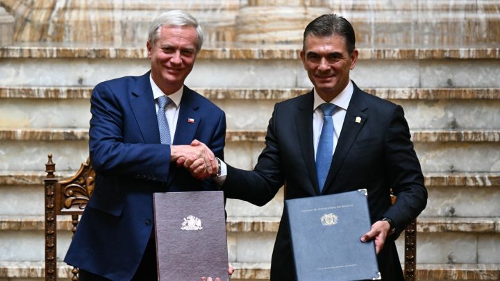 Bolívia recebe primeira visita de Estado de um presidente chileno em 71 anos