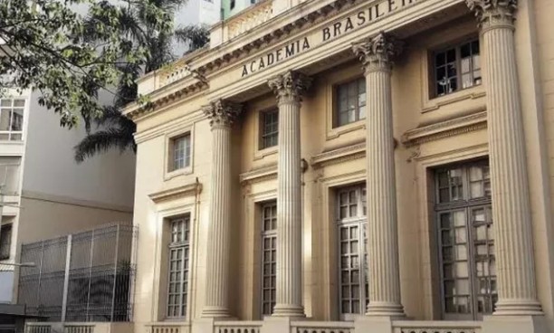 Dos 17 candidatos à vaga de Zuenir na ABL, um deles quer 'o Cordel' entre quem é imortal