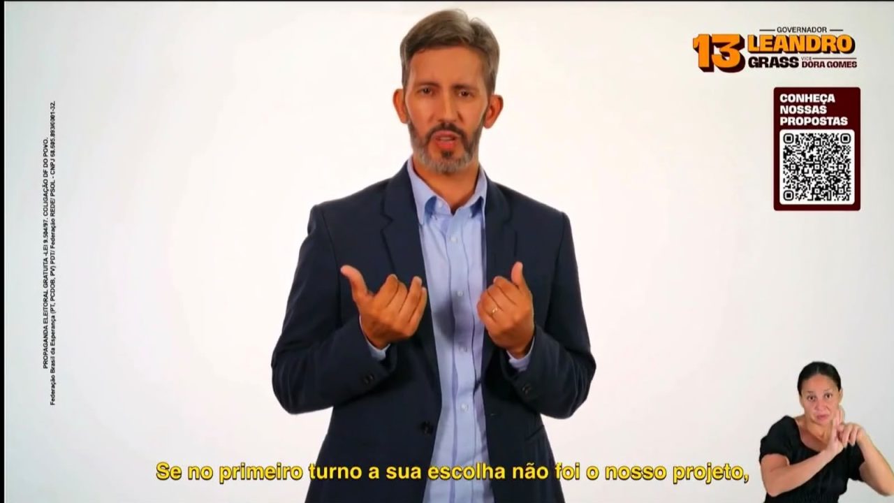 Em propaganda, candidato do PT no DF usa 13 em laranja e evita símbolo do partido
