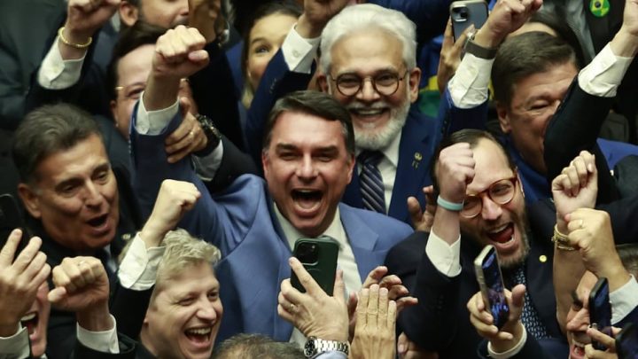 Escala 6x1: PL aposta em calendário apertado para adiar votação e prevê obstrução se Alcolumbre pautar tema antes da eleição