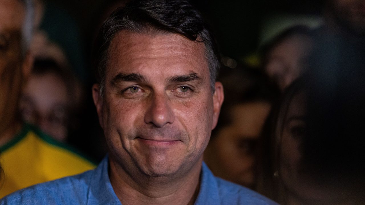 Flávio encaminha apoio de Caiado e aciona eleitos e Centrão para ampliar palanque
