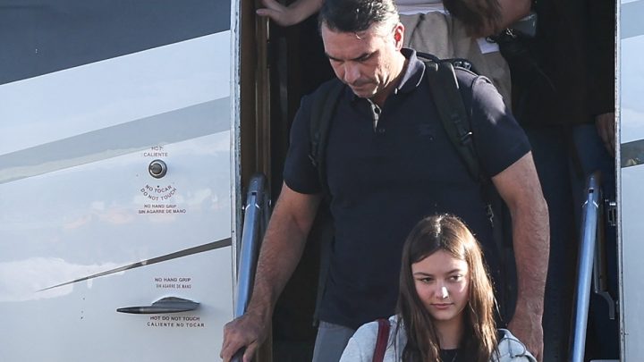 Flávio foi admitido nos Estados Unidos por razões humanitárias, mostra registro de entrada
