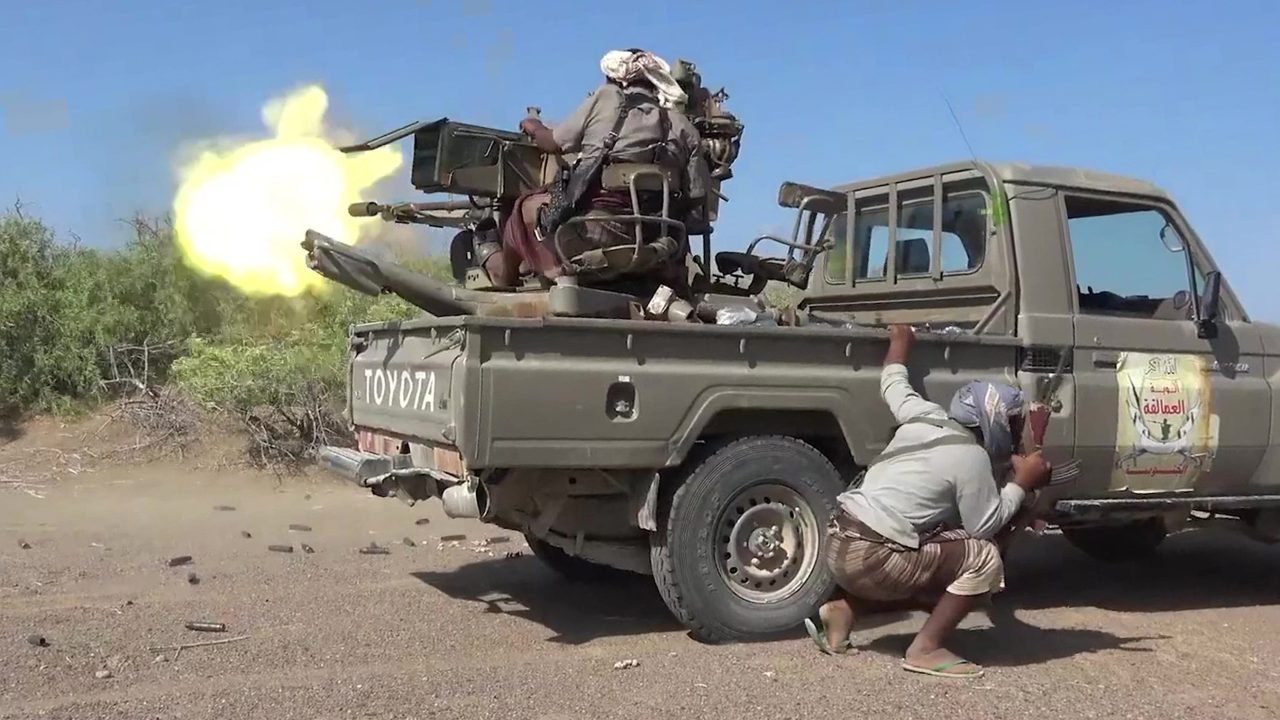Forças do Iêmen dizem que estreito na entrada do Mar Vermelho 'está sob controle'; houthis atacam aeroportos sauditas