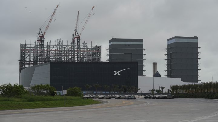 Lucro da SpaceX supera as estimativas no 3º trimestre graças ao aumento de 161% na receita