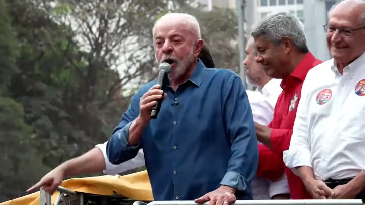 Lula, Alckmin e aliados participam de ato na avenida Paulista neste domingo