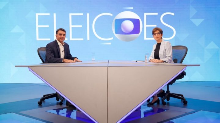Na Globo, Flávio diz que Eduardo não será chanceler e evita responder se daria cargo ao pai: 'Nunca tratou disso'