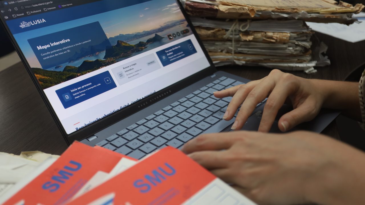 Nova plataforma com IA promete agilizar licenciamentos em Niterói