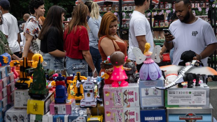 PIB vai desacelerar ‘forte em 2027’, diz pesquisador do Insper