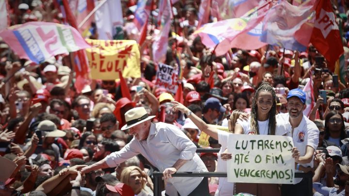 TSE questiona Meta, dona do Instagram, após campanha de Lula acusar empresa de favorecer Flávio Bolsonaro