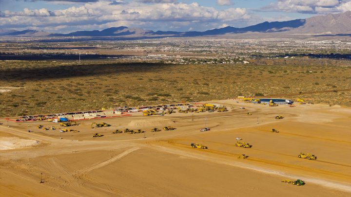 Trilhões de dólares em empréstimos impulsionaram o boom da IA. Agora, os pontos fracos começam a aparecer
