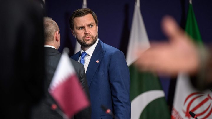 Vice-presidente dos EUA procurou chefe de segurança do Irã para retomar negociações de paz